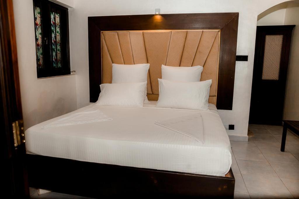 Romantic Garden Hotel Negombo Eksteriør bilde