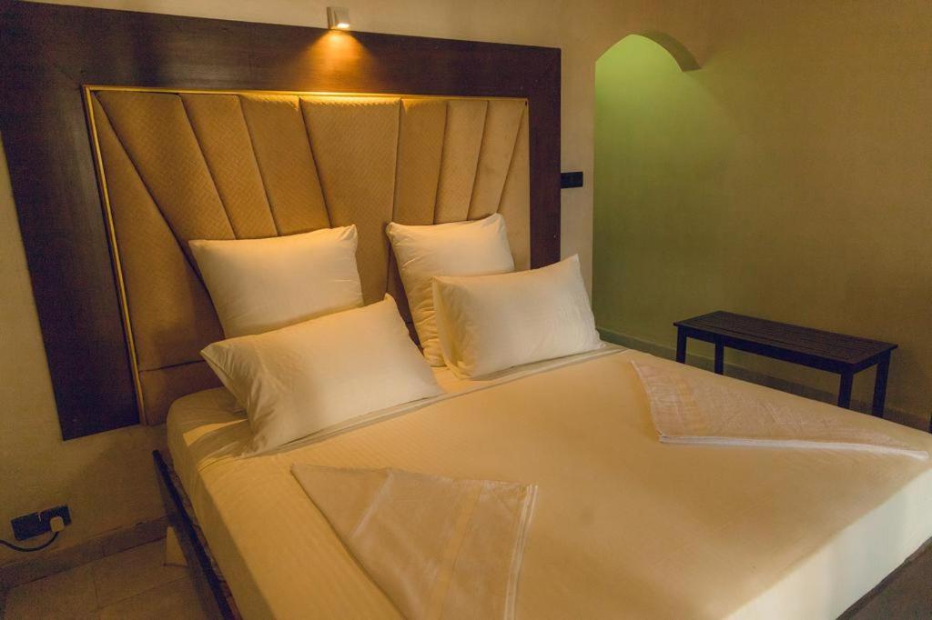 Romantic Garden Hotel Negombo Eksteriør bilde