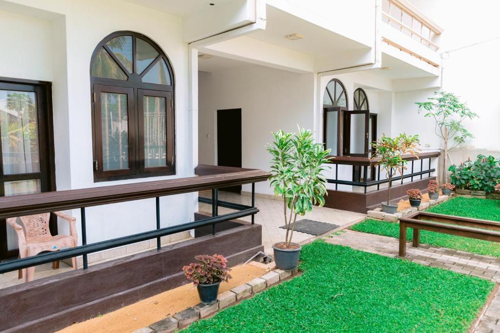 Romantic Garden Hotel Negombo Eksteriør bilde
